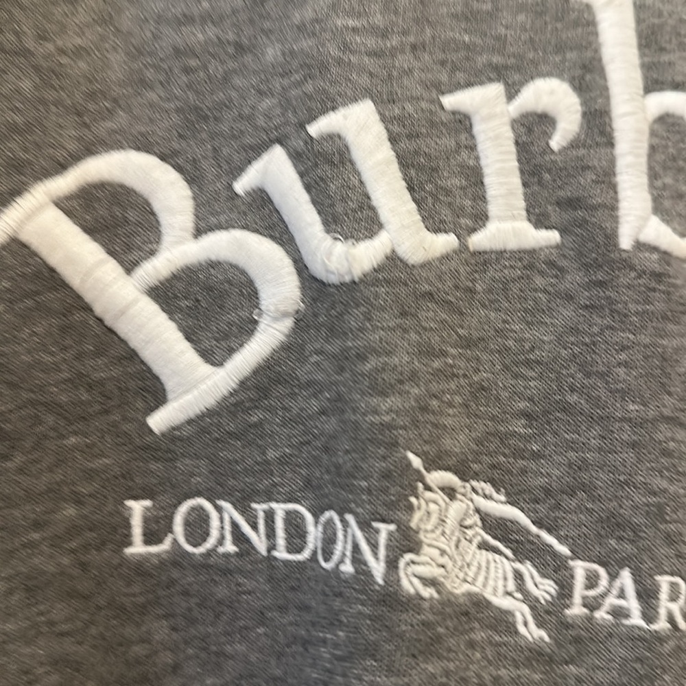 Burberry crewneck - Picture 2 of 2